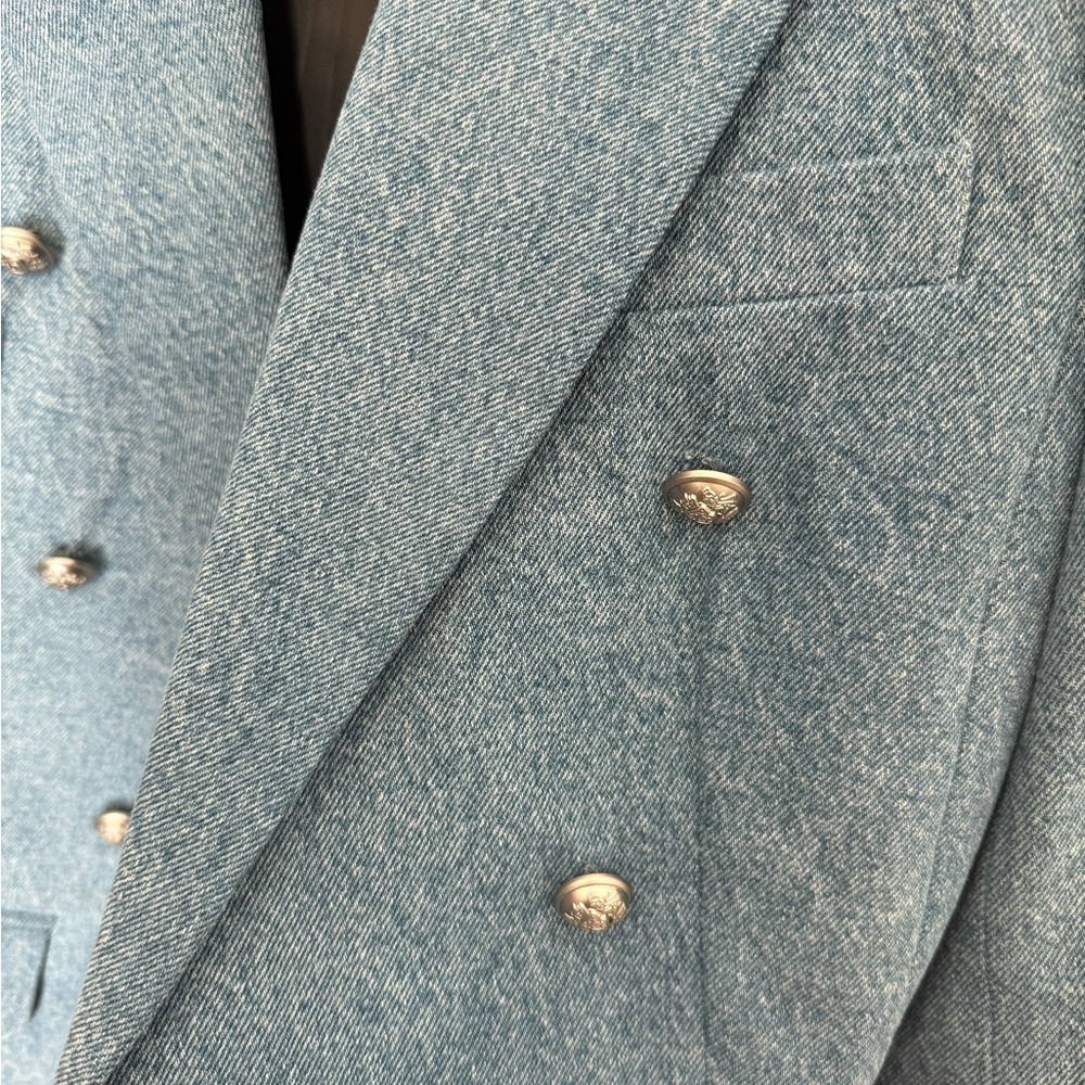 Like new! Stylish Pink and Blue Women's Blazers. Both fit like a size small. - Picture 3 of 8